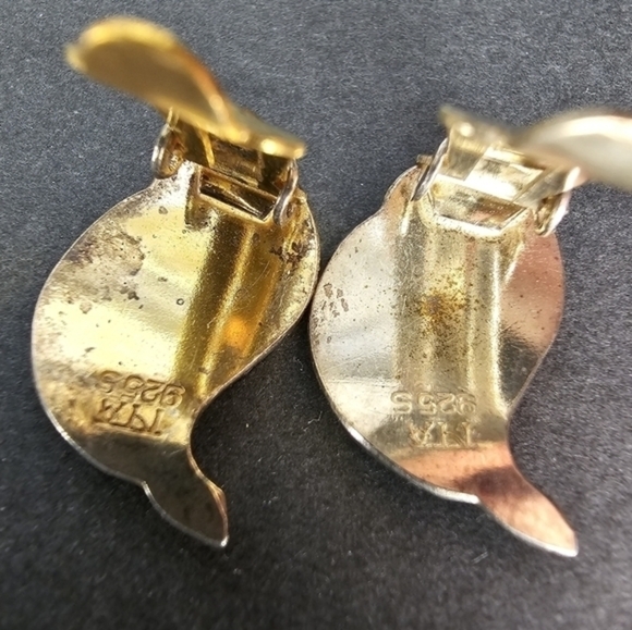 Vintage MCM enamel and Sterling clip on earrings by Hans Myrhe - Picture 6 of 6